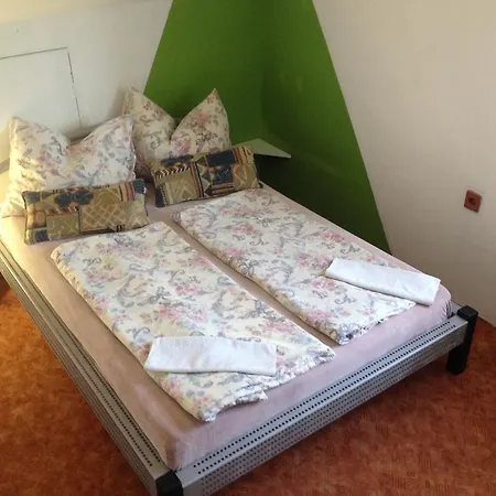 Fenyvesi Trambulinos Nyaralo Ferienhaus Balatonfenyves